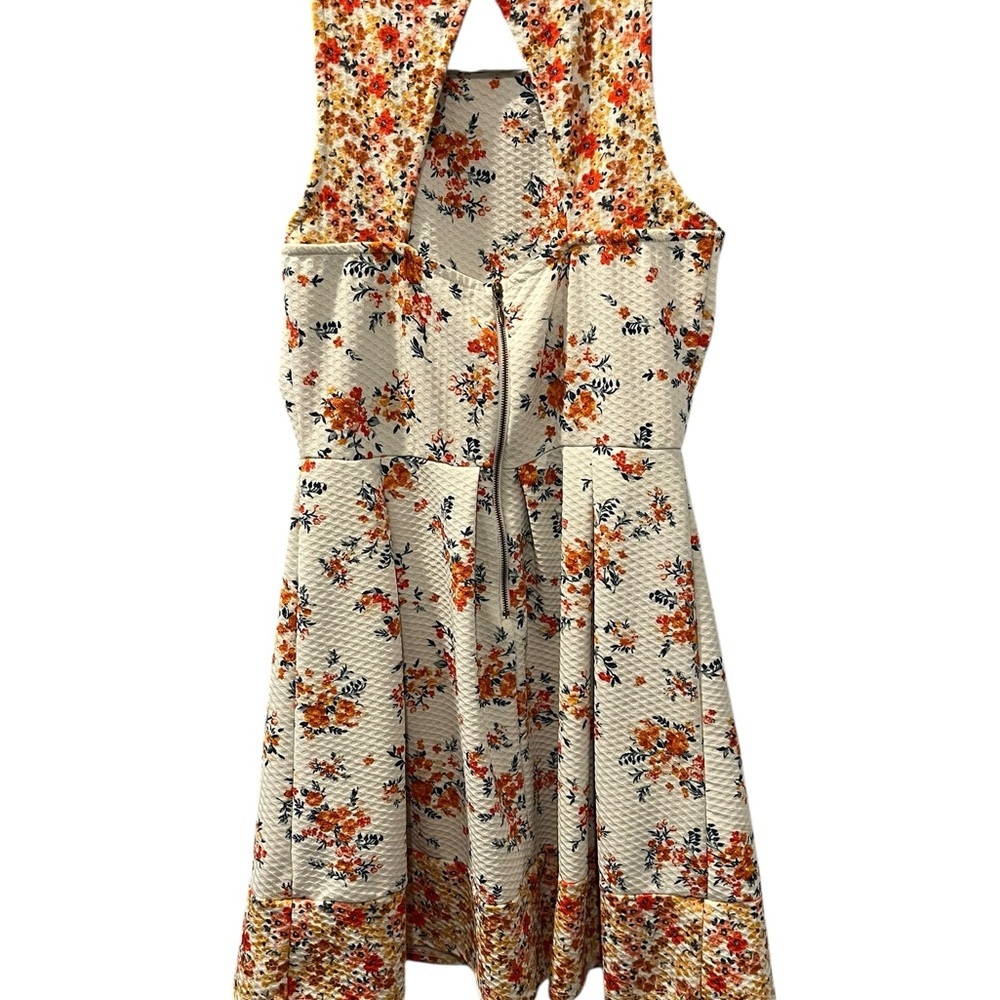 Set Of 2 Dresses MISSLOOK  Rewind Size 4 Buttoned Mini Dresses Sleeveless Halter - Picture 5 of 13